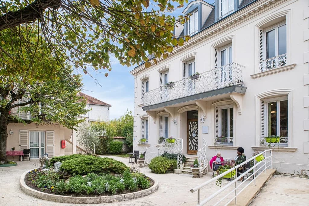 Photo 5 de Korian Villa St-Hilaire, EHPAD à Saint-Maur-des-Fossés