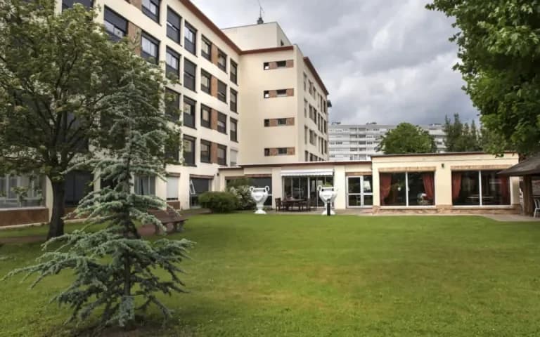Photo 2 de Clinalliance EHPAD Repotel Gennevilliers, EHPAD à Gennevilliers